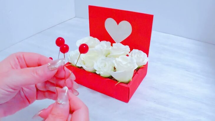 【100均DIY】簡単に作れる可愛いフラワーボックスの作り方/100均造花で作るバレンタイン・贈り物アレンジメント/flowerarrangement/flowerdesign/valentine