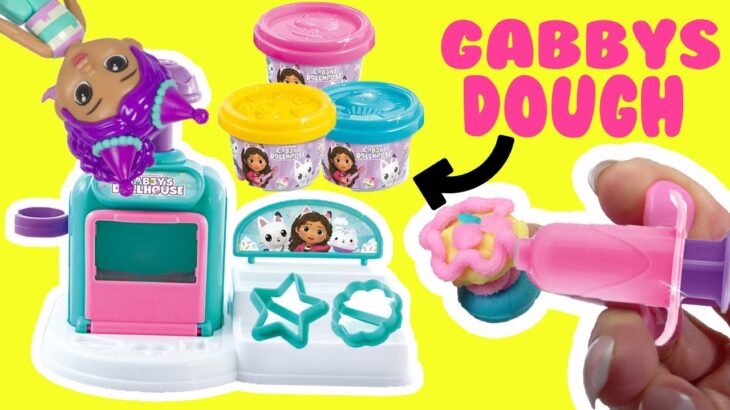 Gabby’s Dollhouse Cakey Cat Dough Kitchen! DIY Desserts with Dolls