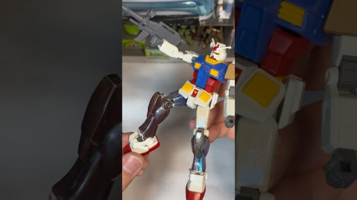 100均でキャンディ塗装？ミラーネイルパウダーでキャンディ塗装作ってみた #ガンプラ #gundam #ダイソー ＃セリア＃キャンドゥ ＃ミラーネイル #キャンディ塗装  #shorts